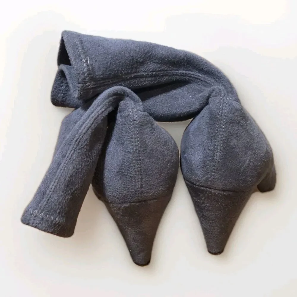 M. GEMI Women’s Size 38.5 / 7.5 Gray Pull-On UltraSuede Sock Booties Italy - Picture 3 of 7